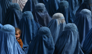 Love or Risk? American Woman’s Move to Afghanistan Sparks Worldwide Discussion